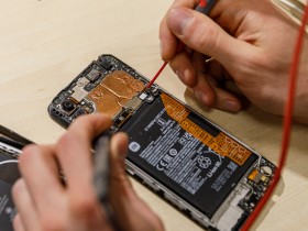 Rozbitý smartphone? Po servisu bude jako nový